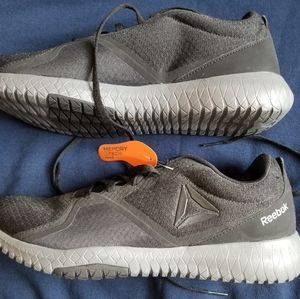 Reebok Men's Flexagon Force Cross Trainer, Size 9.5 USA, Black w/ Gray sole, NEW